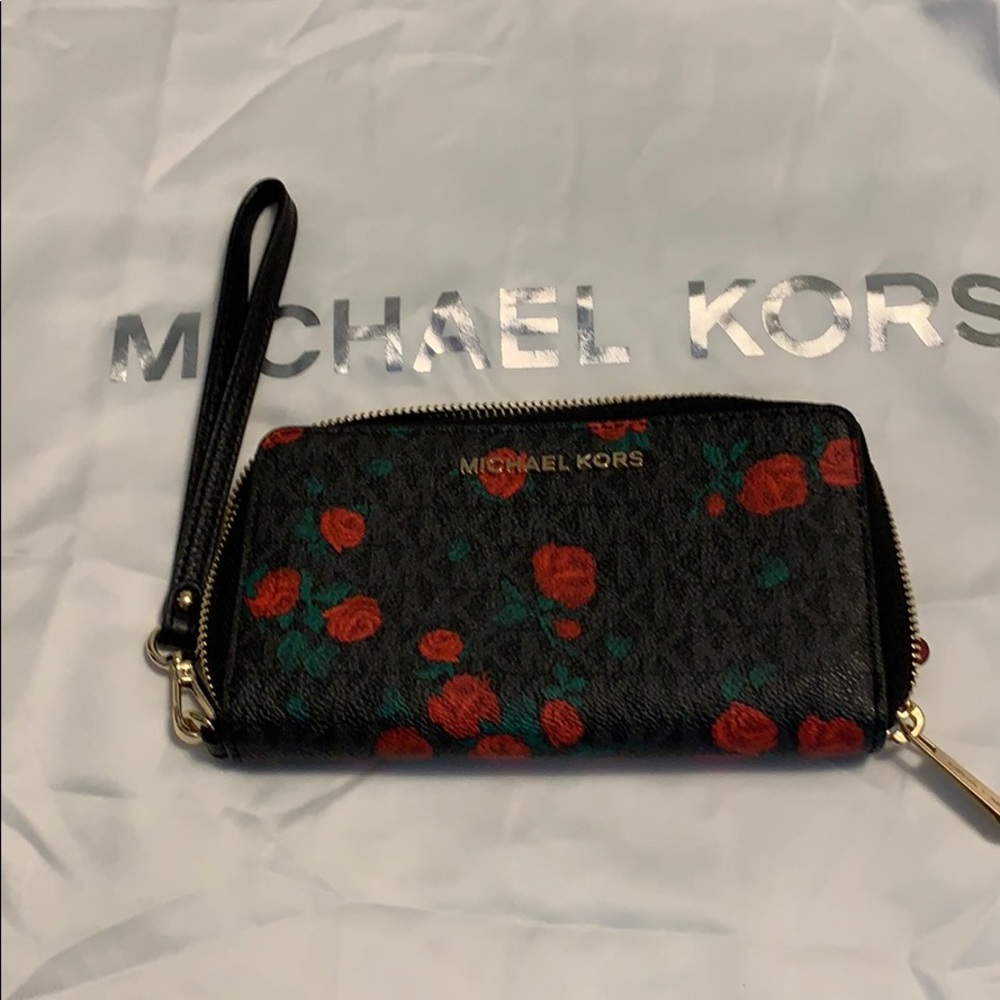 Michael Kors Wristlet Black with Roses